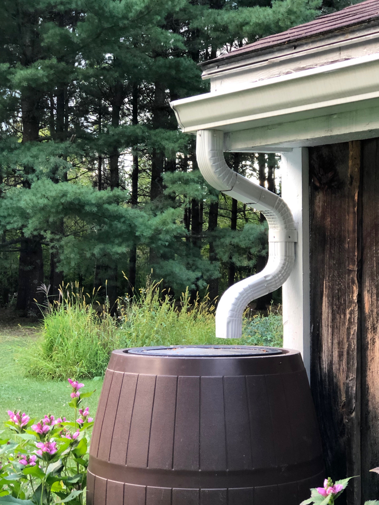 Water Saving, Rain Barrels, Outdoor watering, Zero-Waste House